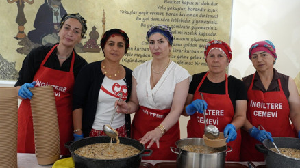 Londra’da geleneksel aşure etkinliği gerçekleştirildi