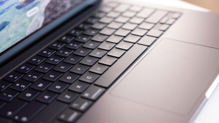 Apple Macbook Ultra için mi hazırlanıyor Apple Macbook Ultra için mi hazırlanıyor
