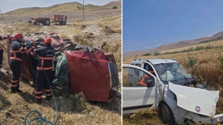 Çankırıda hafif ticari araç ve otomobil çarpıştı