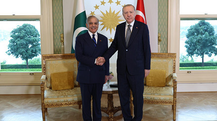 Cumhurbaşkanı Erdoğan, Pakistan Başbakanı Şerif’i resmi törenle karşıladı