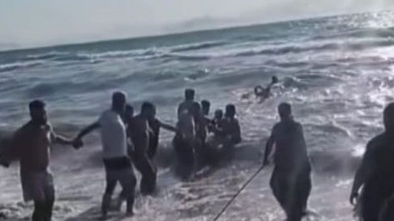 Kuşadası’nda denize giren 3 kişi boğuldu