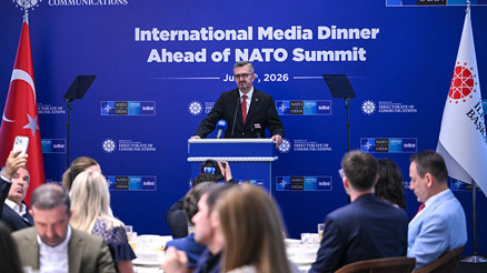 İletişim Başkanı Duran, NATO Zirvesi öncesi uluslararası basın mensuplarıyla buluştu İletişim Başkanı Duran, NATO Zirvesi öncesi uluslararası basın mensuplarıyla buluştu