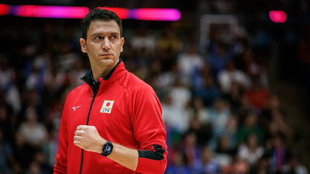 Ferhat Akbaş, Asyada yılın voleybol başantrenörü seçildi
