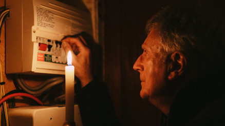 İstanbulun 22 ilçesinde elektrik kesintisi || 7 Temmuz elektrikler ne zaman, saat kaçta gelecek