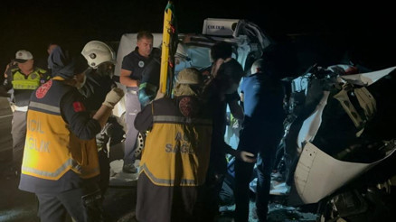 Tekirdağda feci kaza TIRdan ayrılan dorse zincirleme kazaya sebep oldu: 3 kişi hayatını kaybetti