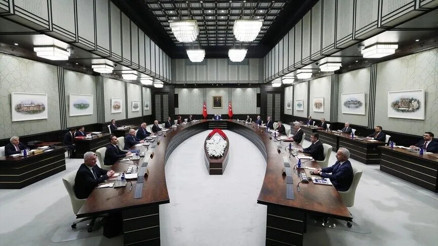 Kabine üyelerinden NATO Zirvesi paylaşımları