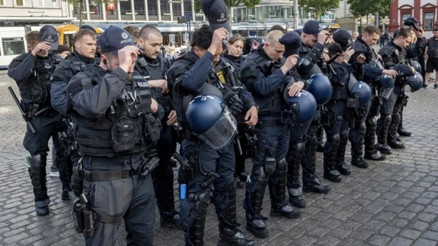 Üç polise ceza
