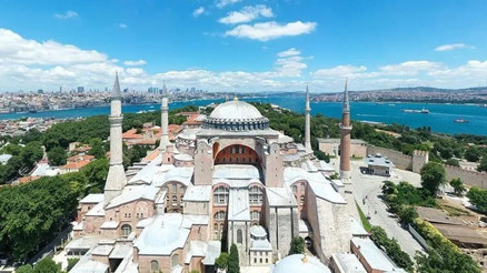 Ayasofyanın ibadete açılışının üzerinden 6 yıl geçti