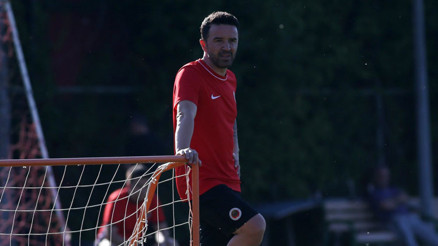 Gökhan Gönül, Gençlerbirliğinde yardımcı antrenör oldu