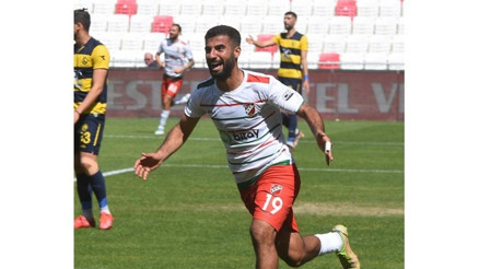 Yılmaz Ceylan 3 yıl sonra Karşıyaka’da