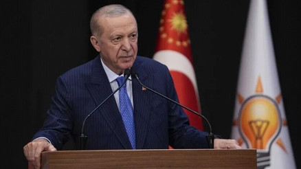 Cumhurbaşkanı Erdoğandan KKTC Cumhurbaşkanı Erhürmana geçmiş olsun telefonu