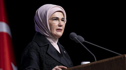Emine Erdoğandan 15 Temmuz mesajı