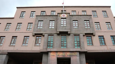 MSBden 15 Temmuz mesajı: Canlarını feda eden aziz şehitlerimizi rahmet anıyoruz