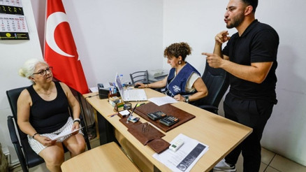 İzmir Büyükşehir’den işitme cihazı desteği