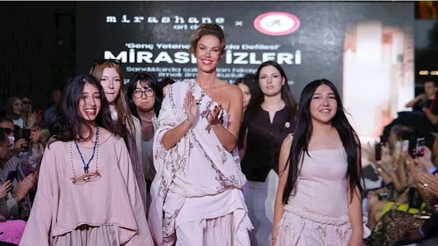 “Mirasın İzleri defilesi Benesta Centerda büyük ilgi gördü
