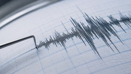 İranda 5 büyüklüğünde deprem