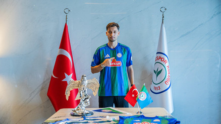 Beşiktaşta Tayyip Talha Sanuç Rizespora transfer oldu