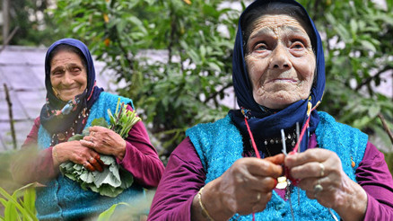 62 torun sahibi Trabzonlu nine hayata meydan okuyor: Külfeti darı yaptık