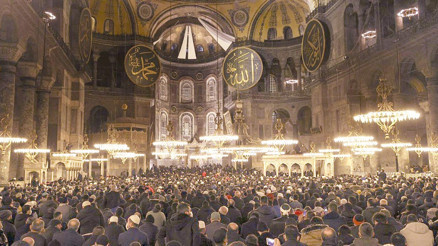 ‘Fethin mührü’ okuyucuyla buluşuyor