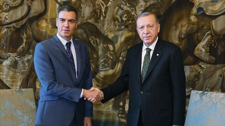 Sanchez’e dünya kupası tebriki