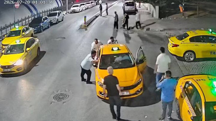 İstanbulda peş peşe el freni ihmali: Hareket eden araçlar son anda durduruldu