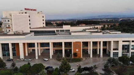 Hastane personeli, gıda zehirlenmesi şüphesiyle tedaviye alındı