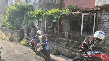 Komşuların balkon yıkama kavgasında: 3 yaralı