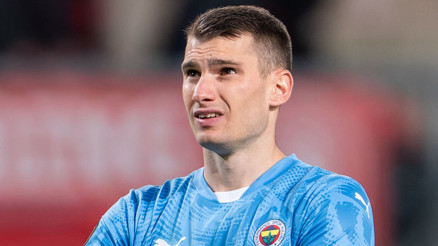 Livakovic gitti gidiyor Fenerbahçenin istediği bonservisi ödemeyi kabul ettiler