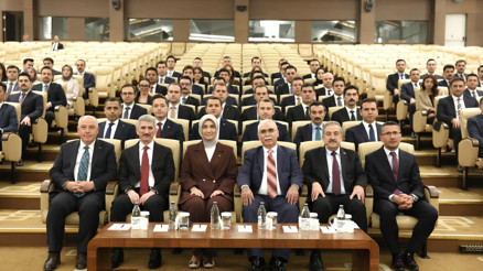 Anayasa Mahkemesi Başkanı Kadir Özkaya 111. dönem kaymakam adaylarıyla bir araya geldi