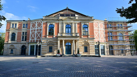 Merkel ve Merz Bayreuth Opera Festivali’nde