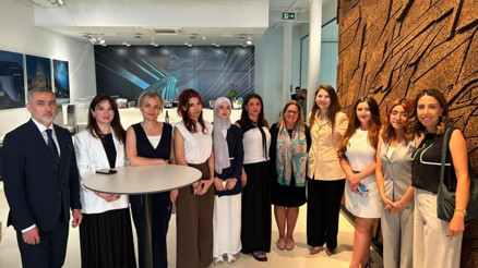 Azeri öğrenciler Londra’da