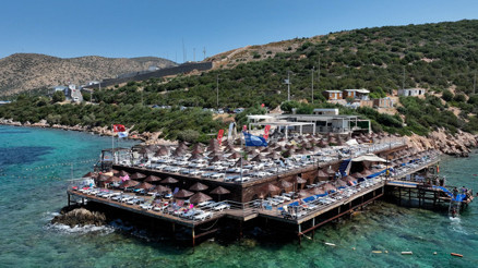 Bodrum’da tatilin hesaplısı: Deniz ücretsiz, lahmacun 250 TL, hamburger pizza 450 TL