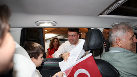 Kapıkulede gurbetçilere gece karşılaması