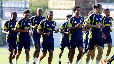 Fenerbahçenin Gornik Zabrze maçı kamp kadrosu belli oldu