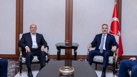 Bakan Fidan, Hamas Siyasi Büro Başkanı Hayye ve beraberindeki heyeti kabul etti