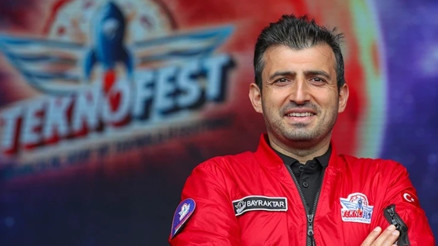 Selçuk Bayraktar, 2026 YKS İstanbul Şampiyonları Buluşması programında konuştu