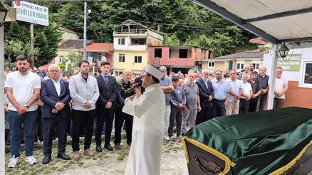 Hüseyin Garaçoğlu’nu Almanyadaki dostları memleketindede yalnız bırakmadı Hüseyin Garaçoğlu’nu Almanyadaki dostları memleketindede yalnız bırakmadı