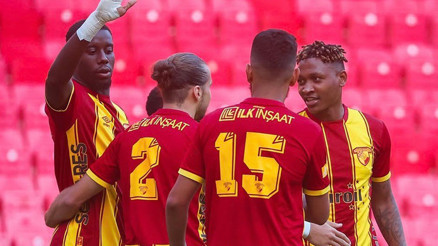 Göztepe, Bodrum FKyı hazırlık maçında 2 golle geçti