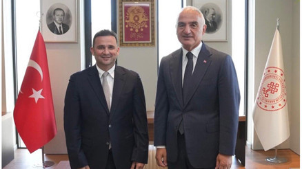 Bakan Ersoy, Ercan Torunoğulları’nı tebrik etti