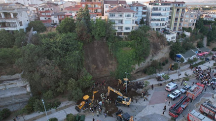 Büyükçekmecede toprak kayması