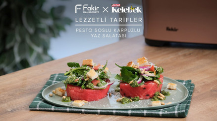 Pesto Soslu Karpuzlu Yaz Salatası