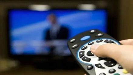 TV100 canlı yayın izleme ekranı (Fenerbahçe Sturm Graz maçı) | TV100 şifreli mi, şifresiz mi Fenerbahçe Sturm Graz maçını canlı yayınlanacak olan TV100 D-Smart kaçıncı kanalda