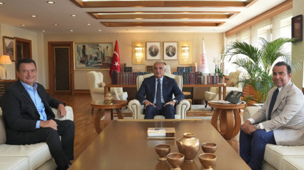 Bakan Ersoy ile Acun Ilıcalı bir araya geldi