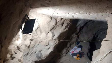 Defineli ev kazısına operasyon Jandarma baskınıyla yakalandılar: Metrelerce çukur kazmışlar