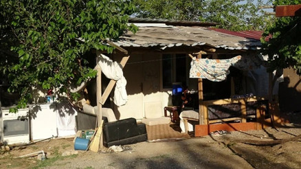 Elektrik aboneliği için attığı imza sonrası ailesiyle evsiz kaldı