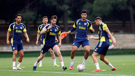 Fenerbahçenin Sturm Graz maçı kamp kadrosu açıklandı