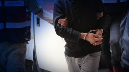 Uzunköprüde göçmen kaçakçılığı operasyonu: 2 kişi yakalandı