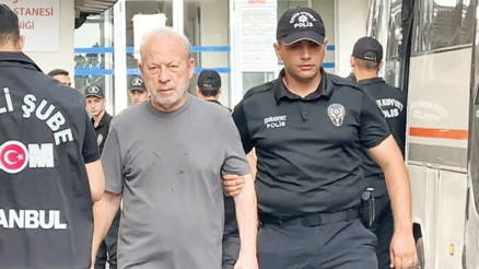 Kuşadası Belediyesine operasyon: 14 şüpheli tutuklandı