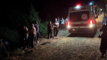 Osmaniyede dere yatağına devrilen traktörün altında kalan karı koca hayatını kaybetti