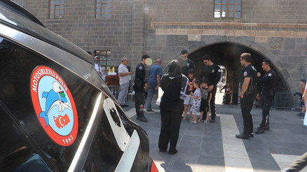 Diyarbakırda ihbarlara 4 dakikada ulaşan Yunus timleri, 7 ayda 529 silah ele geçirdi